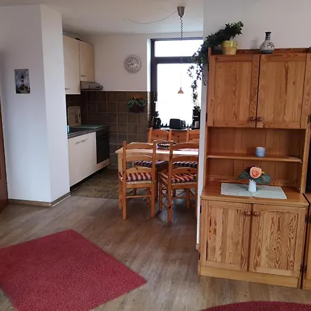 Lindenhof 20 * 达默